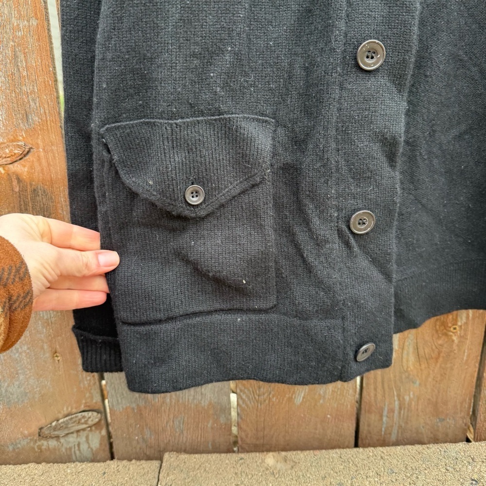 Saks Fifth Ave Women’s Black Cashmere Button Up Sweater Cardigan Jacket Large - Picture 3 of 10